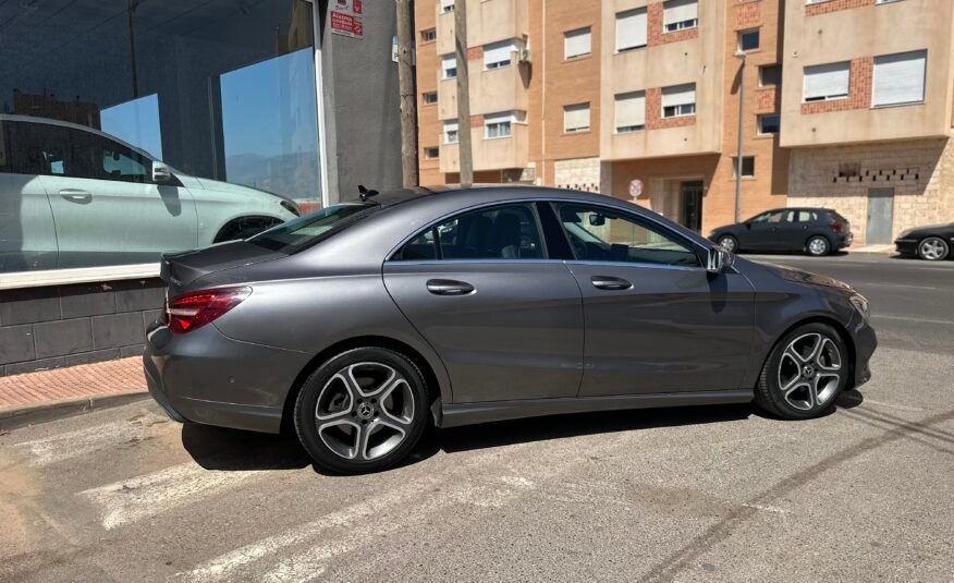 MERCEDES-BENZ CLA220 4MATIC