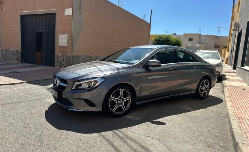 MERCEDES-BENZ CLA220 4MATIC