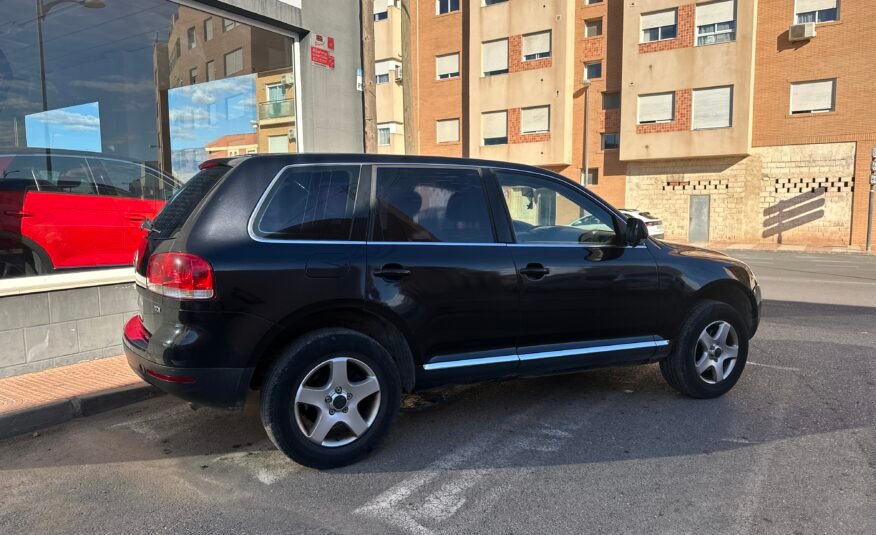 VOLKSWAGEN TOUAREG 2.5 TDI