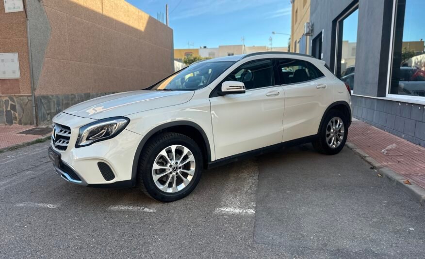 MERCEDES-BENZ GLA200 CDI 4MATIC