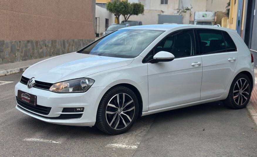 VOLKSWAGEN GOLF VII 1.4TSI