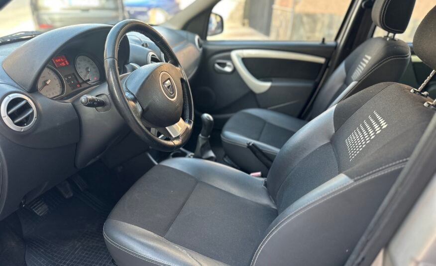 DACIA LOGAN 7 PLAZAS