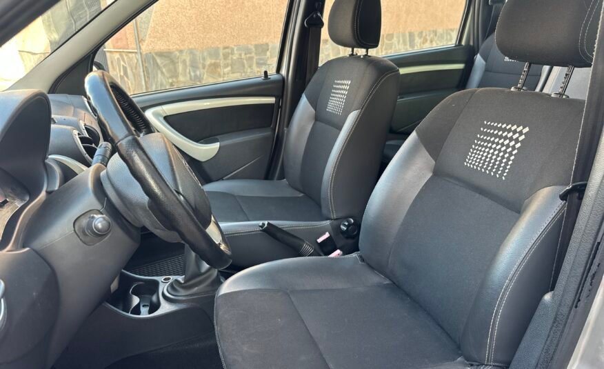 DACIA LOGAN 7 PLAZAS