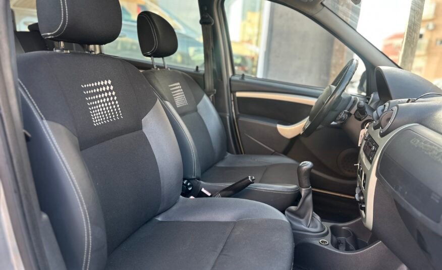 DACIA LOGAN 7 PLAZAS