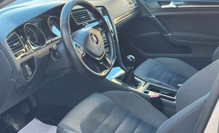 VOLKSWAGEN GOLF VII 2.0 TDI