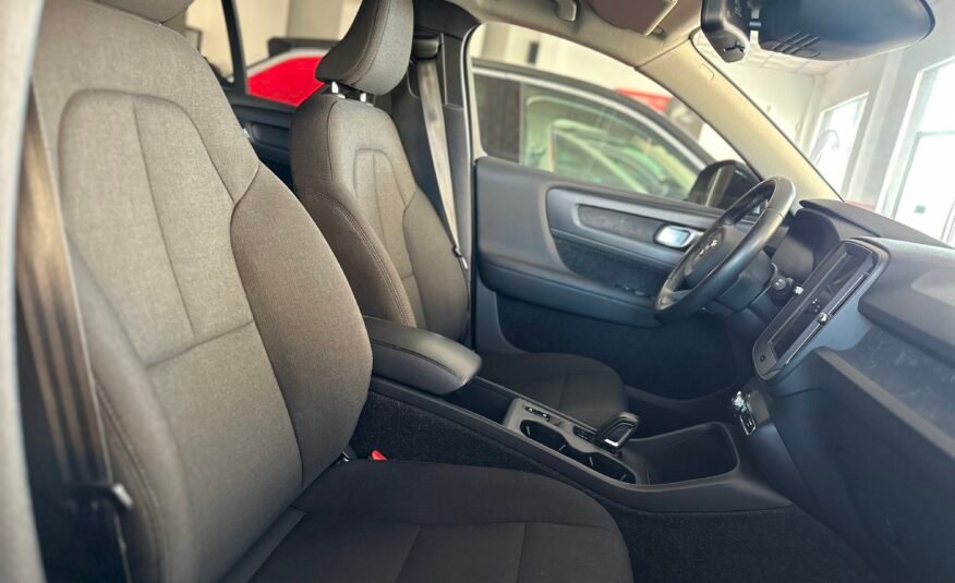 VOLVO XC40 D3