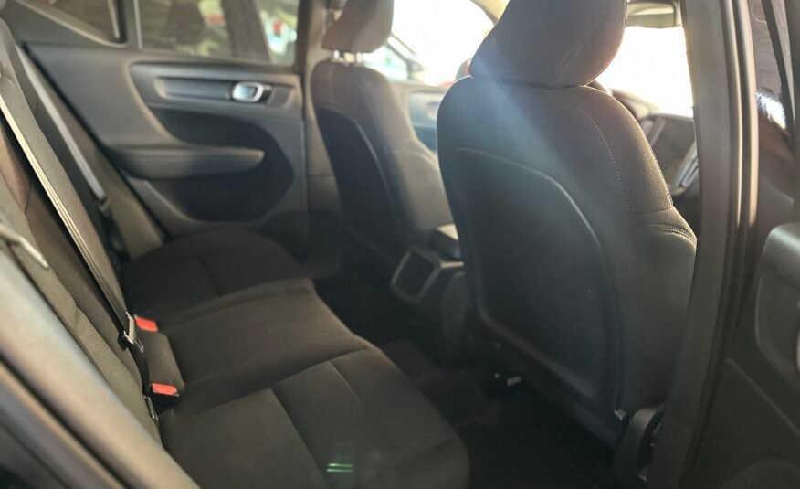 VOLVO XC40 D3