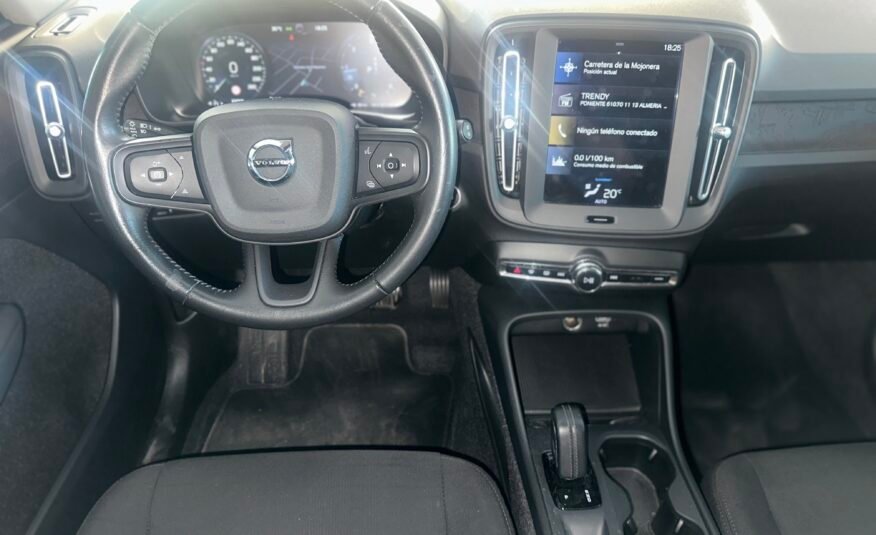 VOLVO XC40 D3
