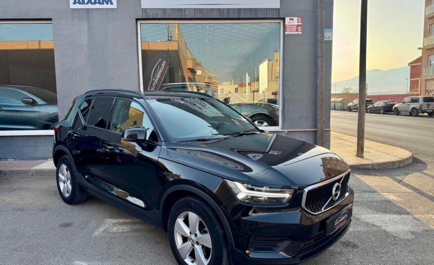 VOLVO XC40 D3