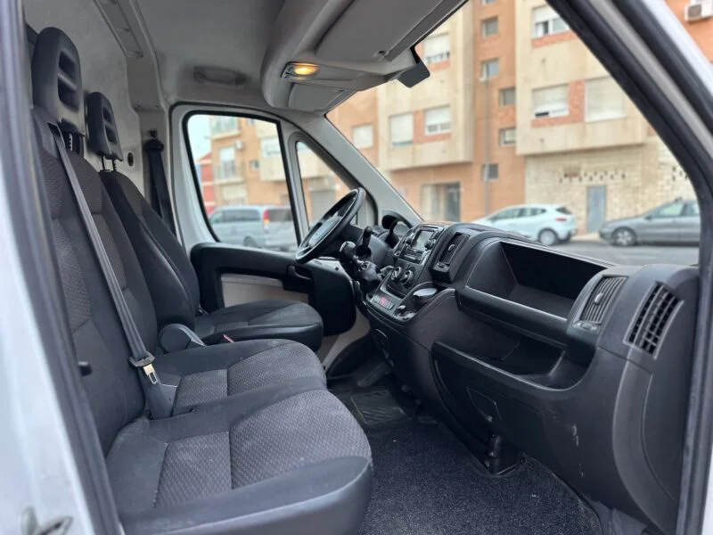 PEUGEOT BOXER 330
