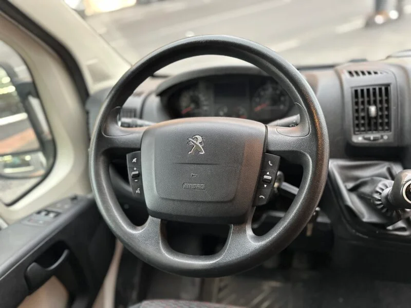 PEUGEOT BOXER 330