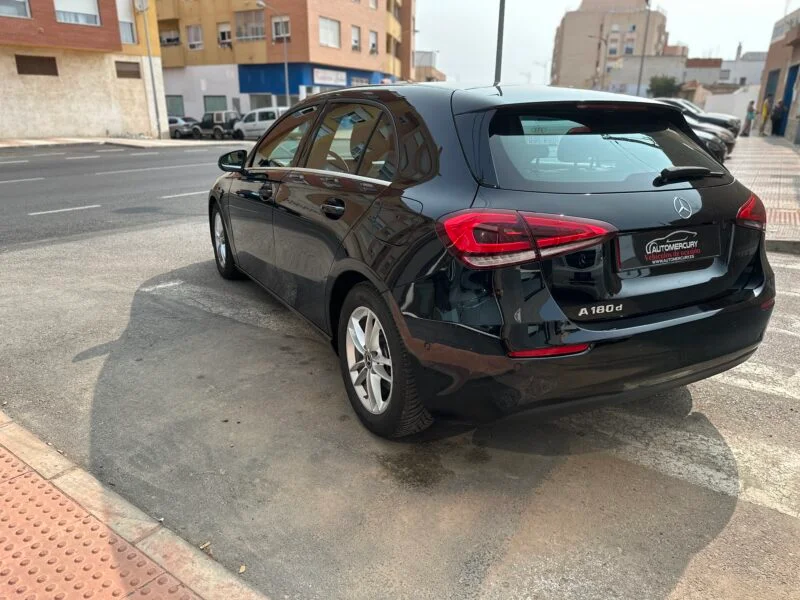 MERCEDES-BENZ CLASE A 180D