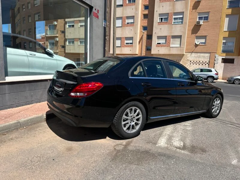 MERCEDES-BENZ CLASE C 200D