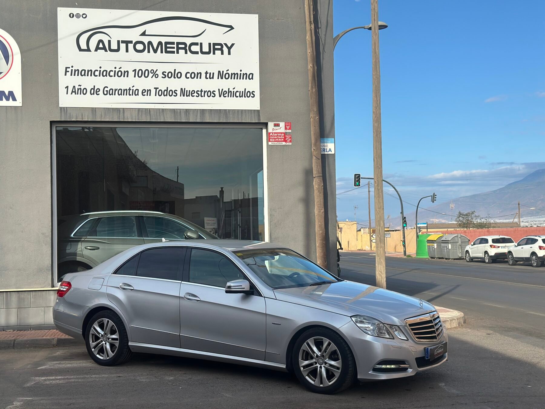 MERCEDES-BENZ E-class 200