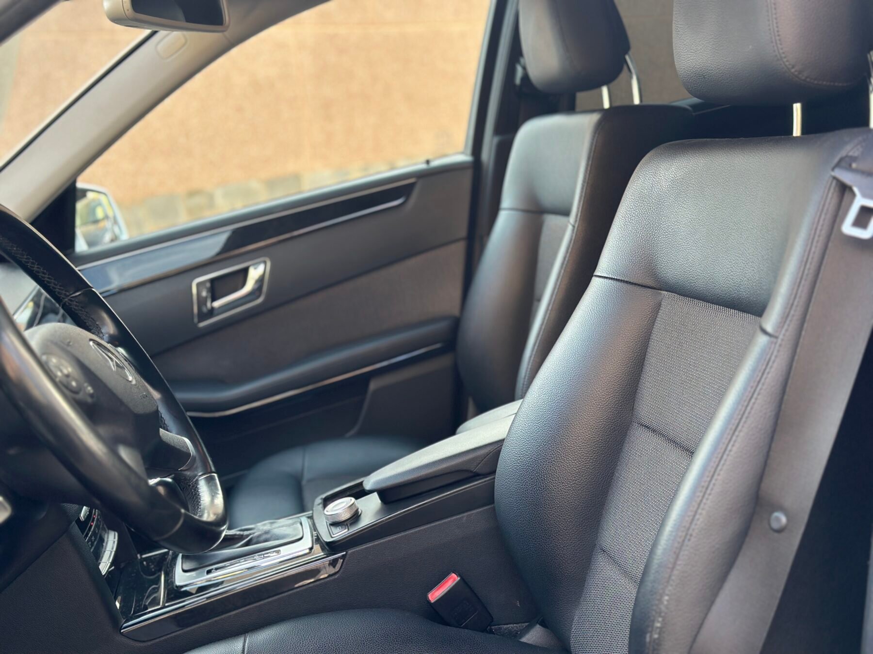 MERCEDES-BENZ E-class 200