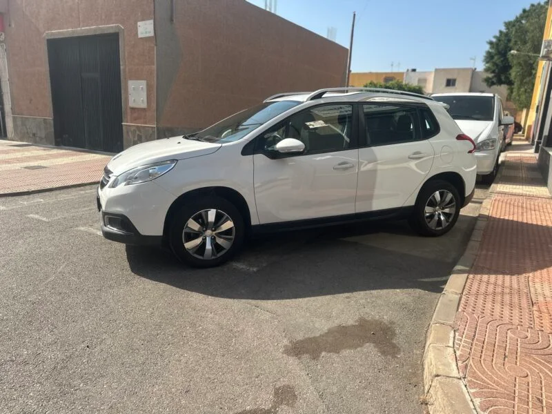 PEUGEOT 2008 1.2