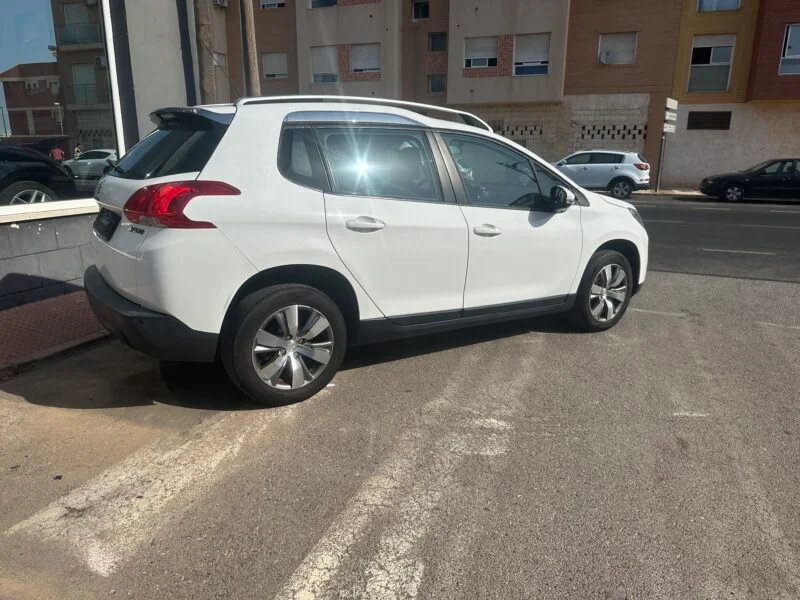 PEUGEOT 2008 1.2