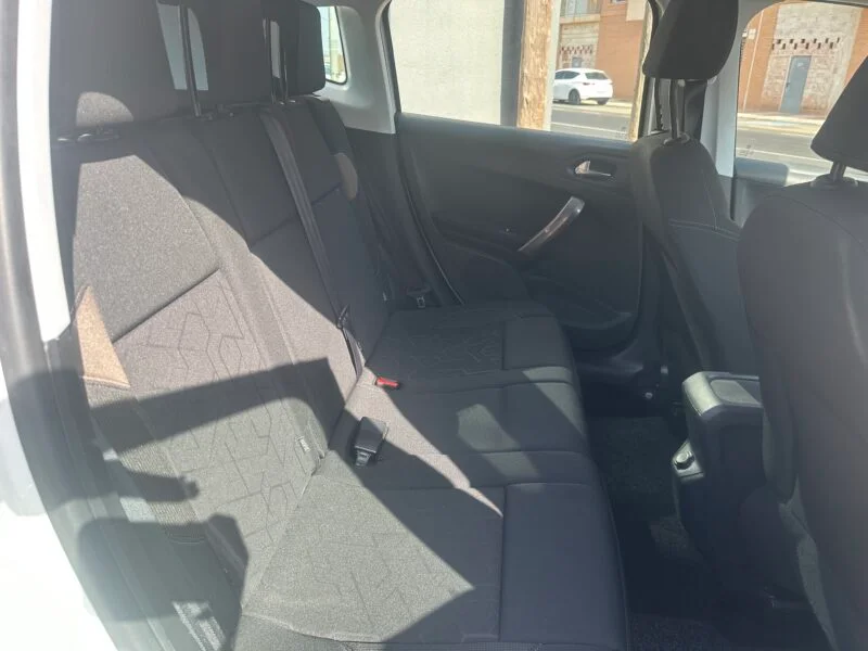 PEUGEOT 2008 1.2