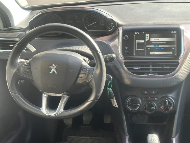 PEUGEOT 2008 1.2