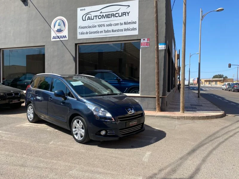 PEUGEOT 5008 2.0