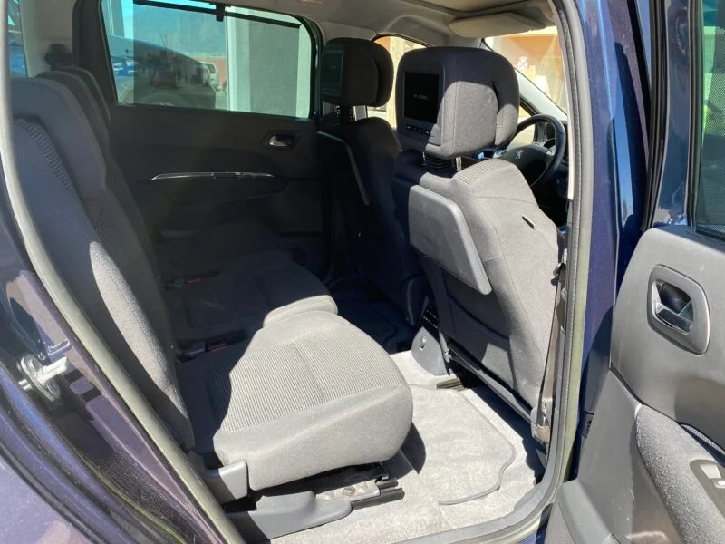 PEUGEOT 5008 2.0