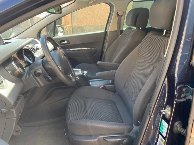 PEUGEOT 5008 2.0