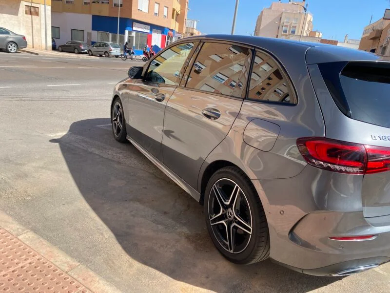 MERCEDES-BENZ CLASE B 180D