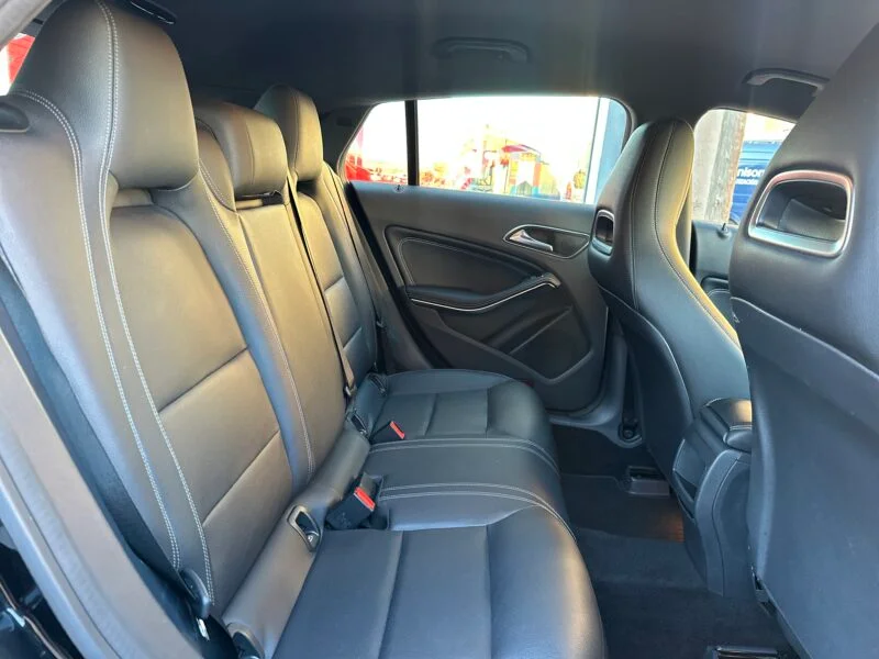 MERCEDES-BENZ CLA 220 SHOOTING BRAKE