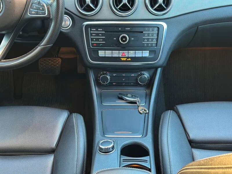 MERCEDES-BENZ CLA 220 SHOOTING BRAKE