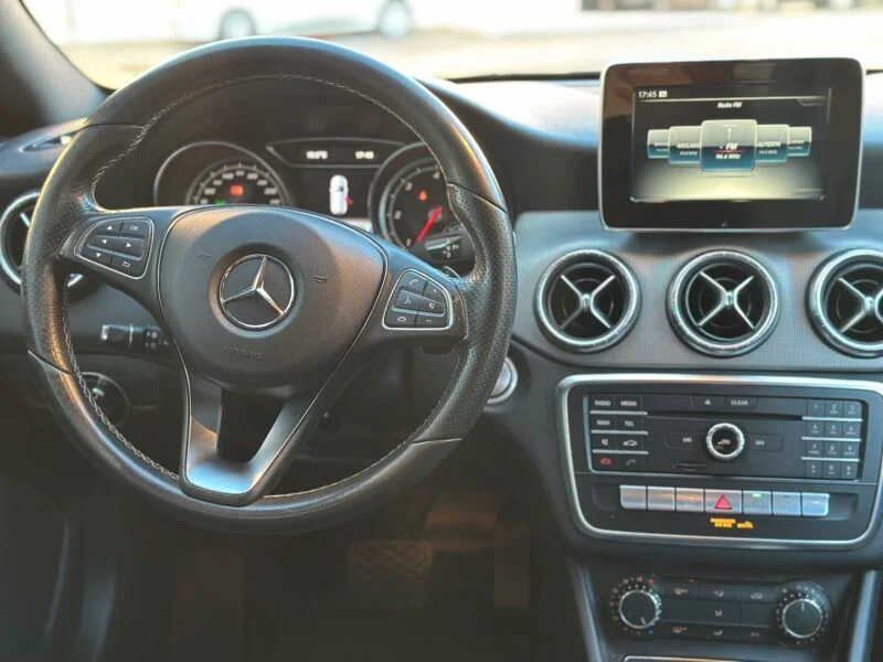 MERCEDES-BENZ CLA 220 SHOOTING BRAKE