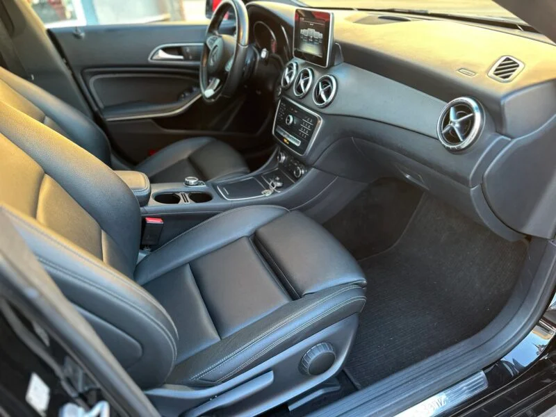 MERCEDES-BENZ CLA 220 SHOOTING BRAKE