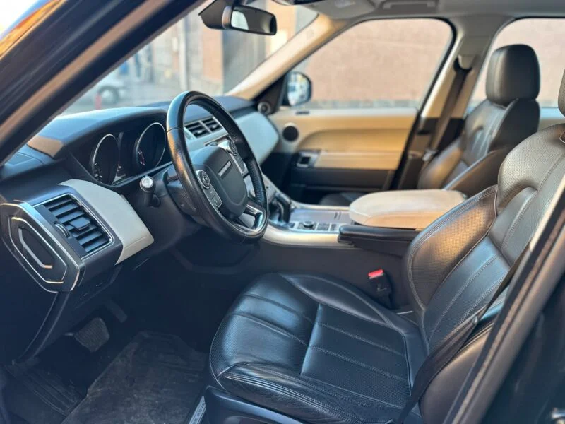 LAND-ROVER RANGE ROVER SPORT 3.0 HSE