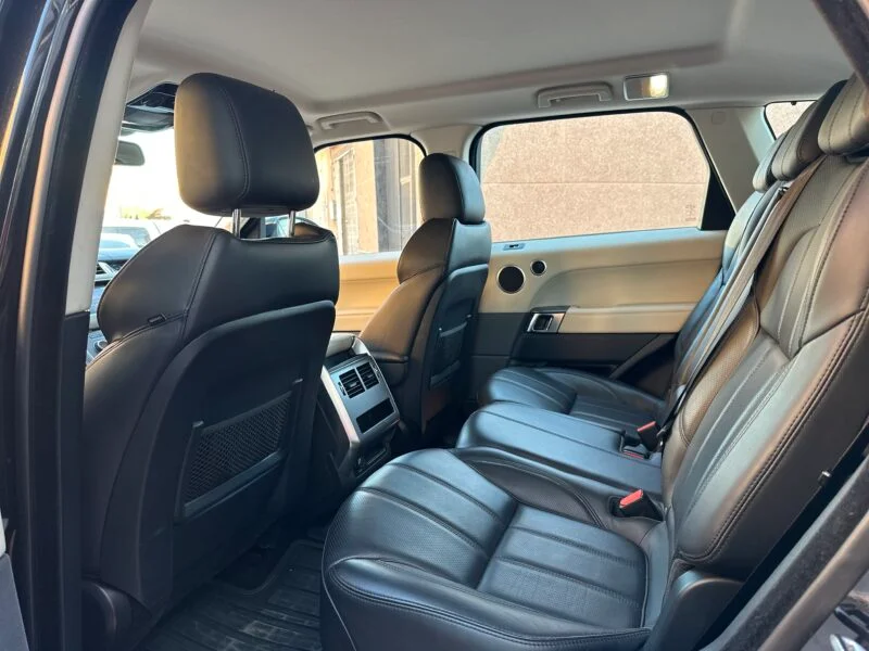 LAND-ROVER RANGE ROVER SPORT 3.0 HSE