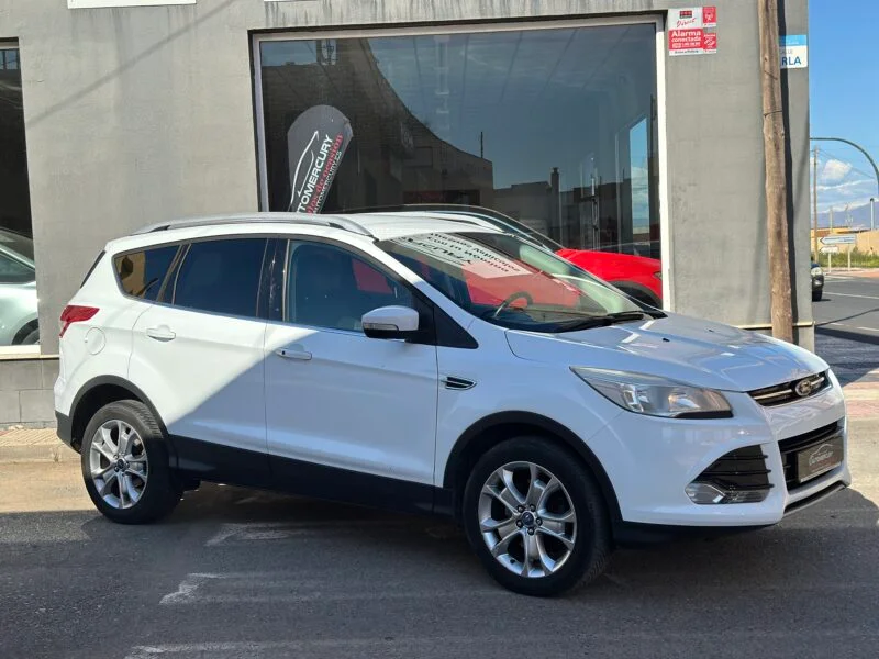 FORD KUGA