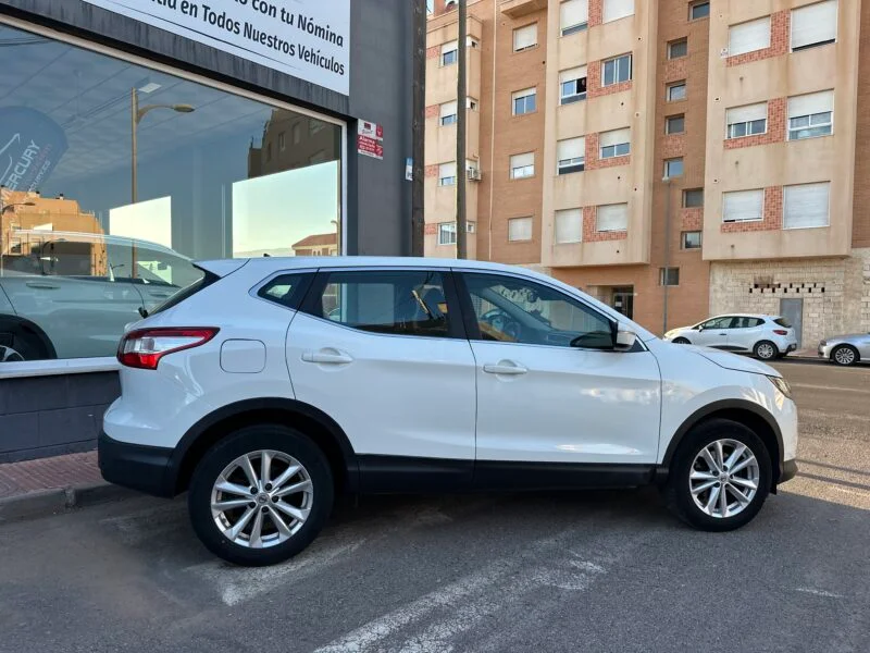 NISSAN QASHQAI PURE DRIVE DCI