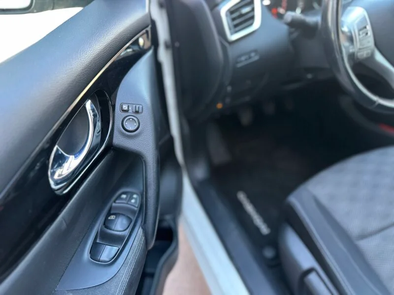 NISSAN QASHQAI PURE DRIVE DCI