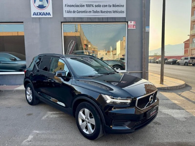 VOLVO XC40 D3