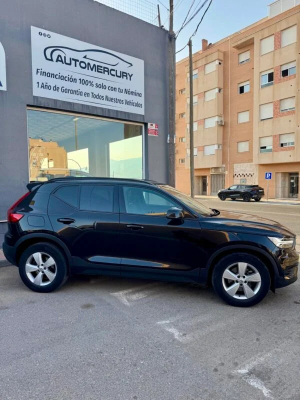 VOLVO XC40 D3