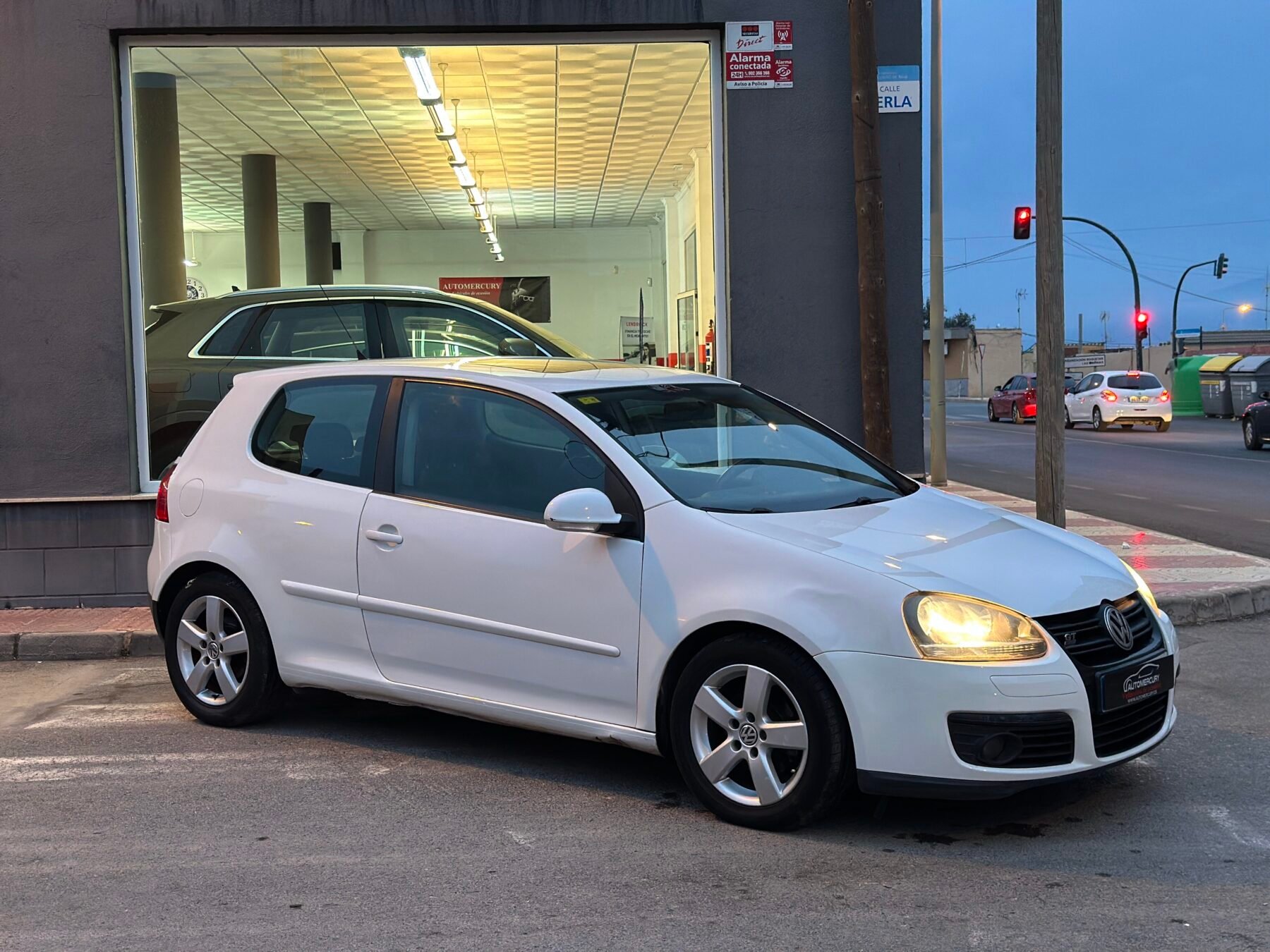 VOLKSWAGEN GOLF 1.9 GT Sport 