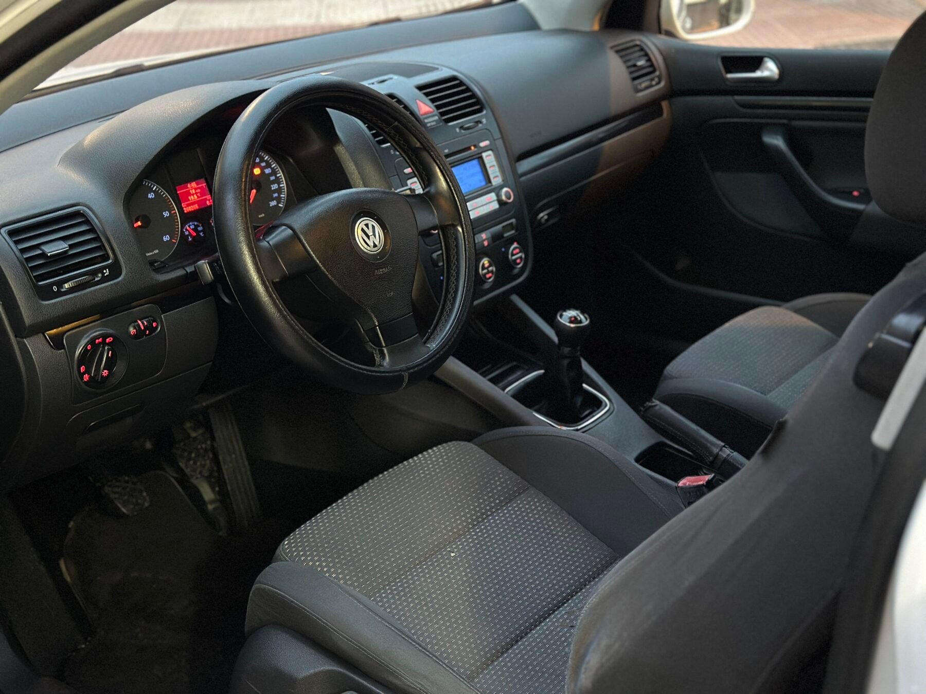 VOLKSWAGEN GOLF 1.9 GT Sport 