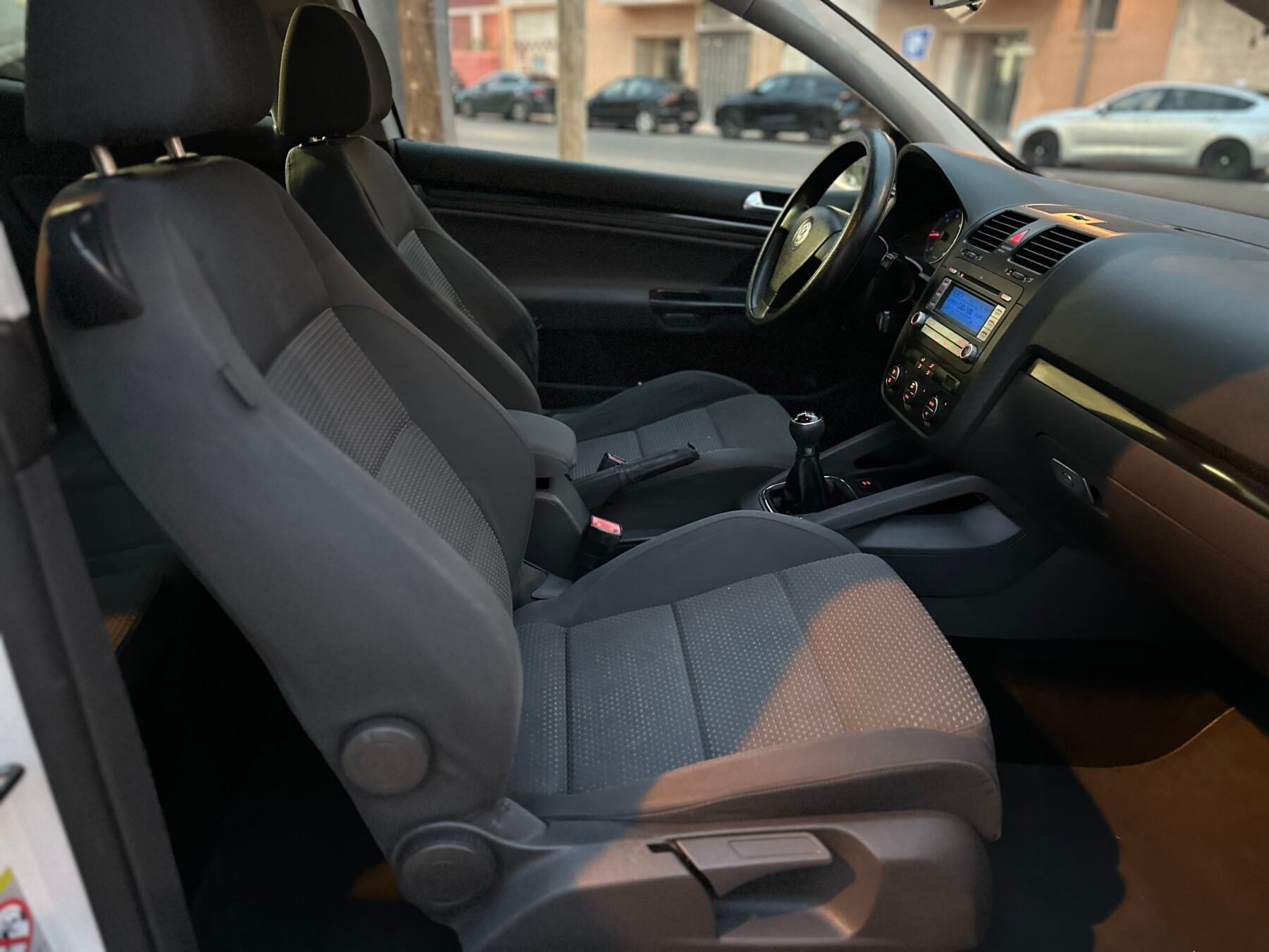 VOLKSWAGEN GOLF 1.9 GT Sport 