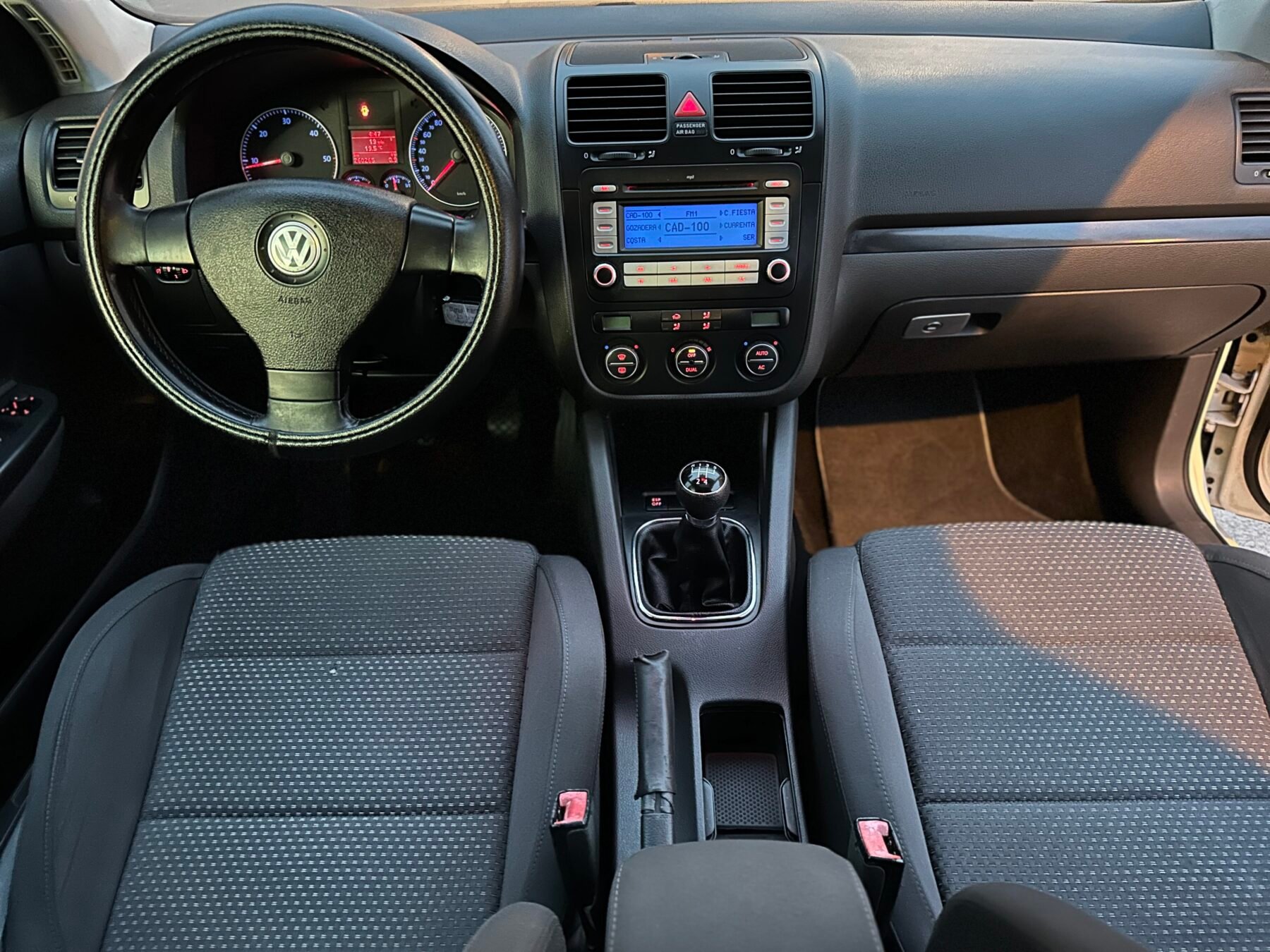 VOLKSWAGEN GOLF 1.9 GT Sport 