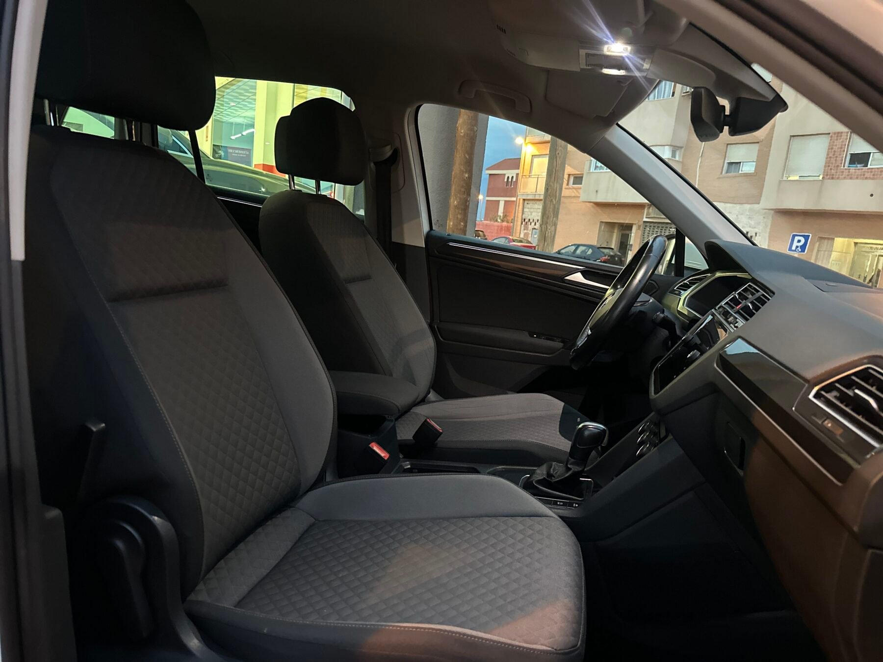 VOLKSWAGEN TIGUAN 2.0TDI