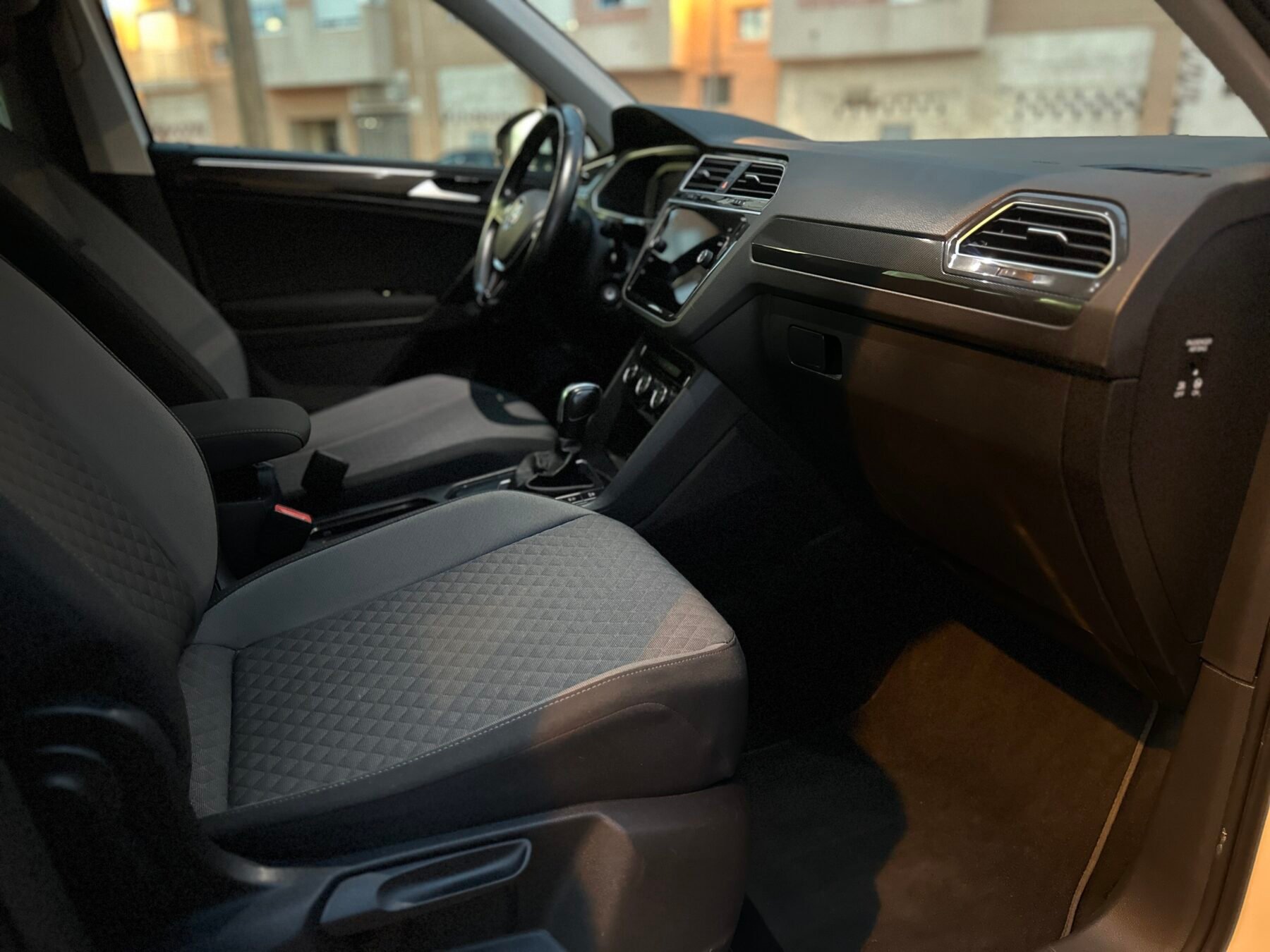 VOLKSWAGEN TIGUAN 2.0TDI