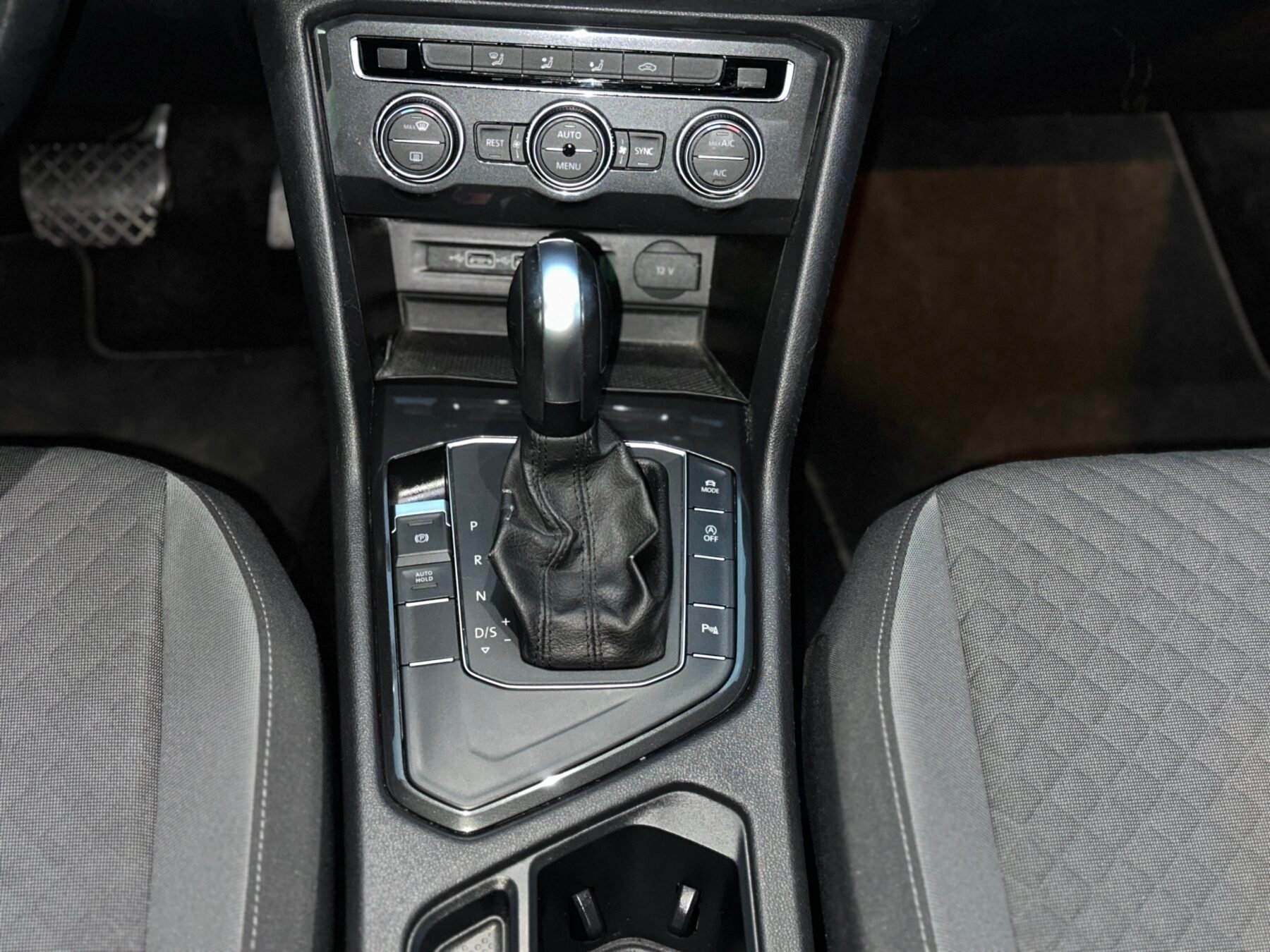 VOLKSWAGEN TIGUAN 2.0TDI