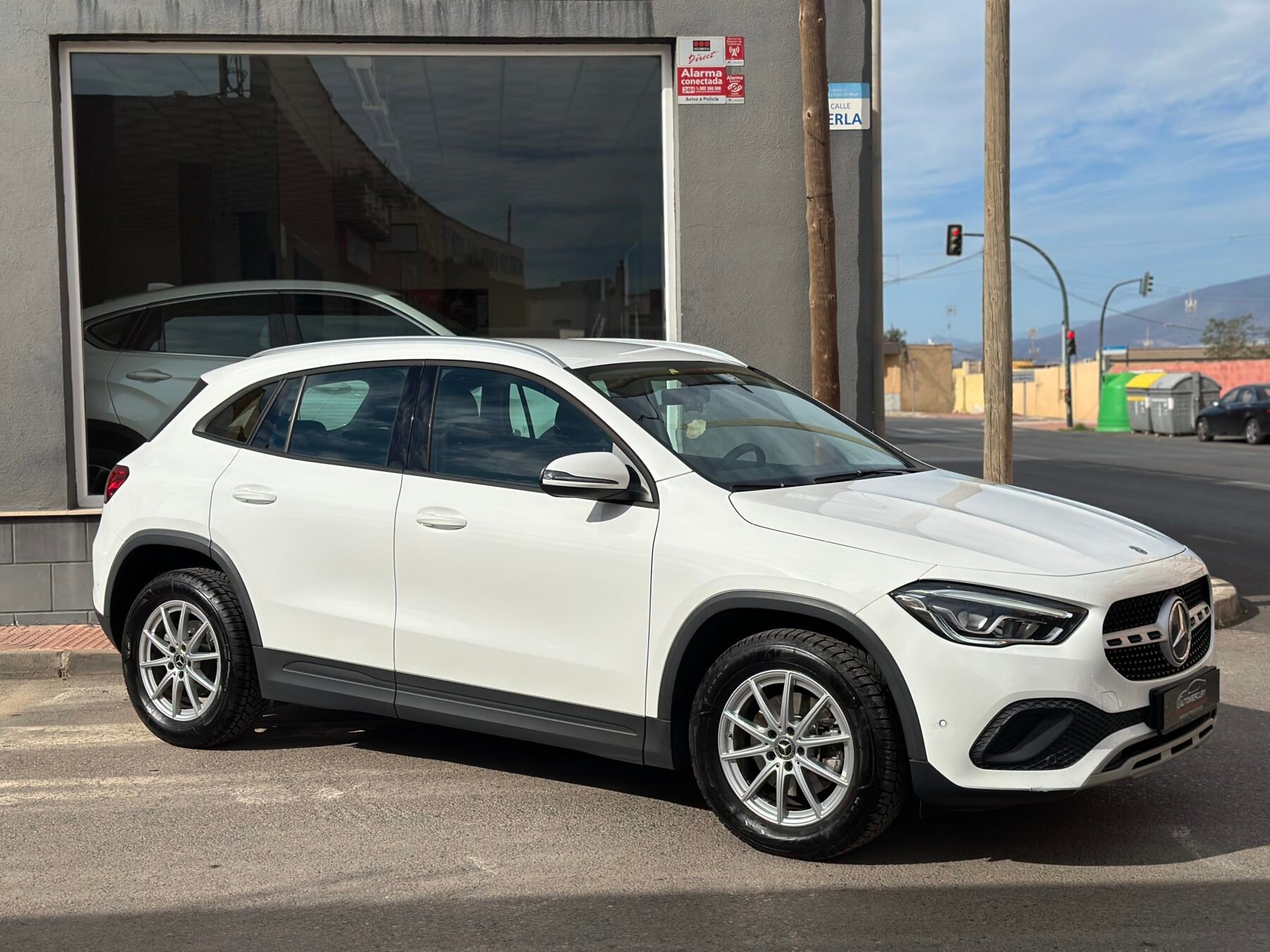 MERCEDES-BENZ GLA 200D
