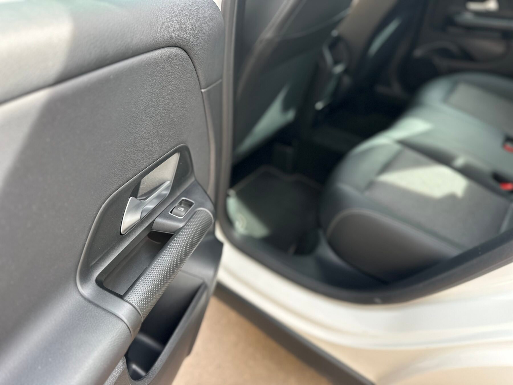 MERCEDES-BENZ GLA 200D