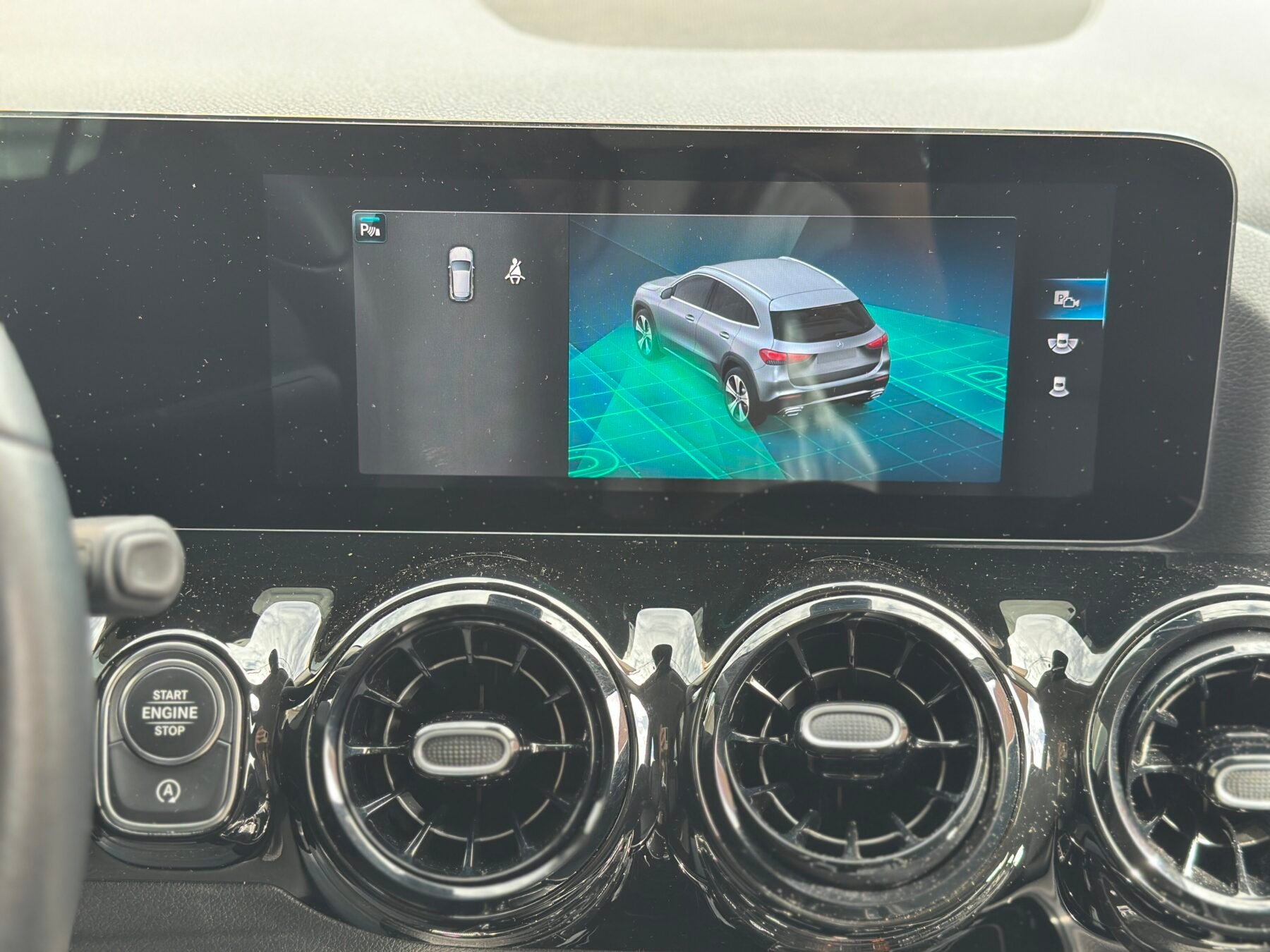 MERCEDES-BENZ GLA 200D