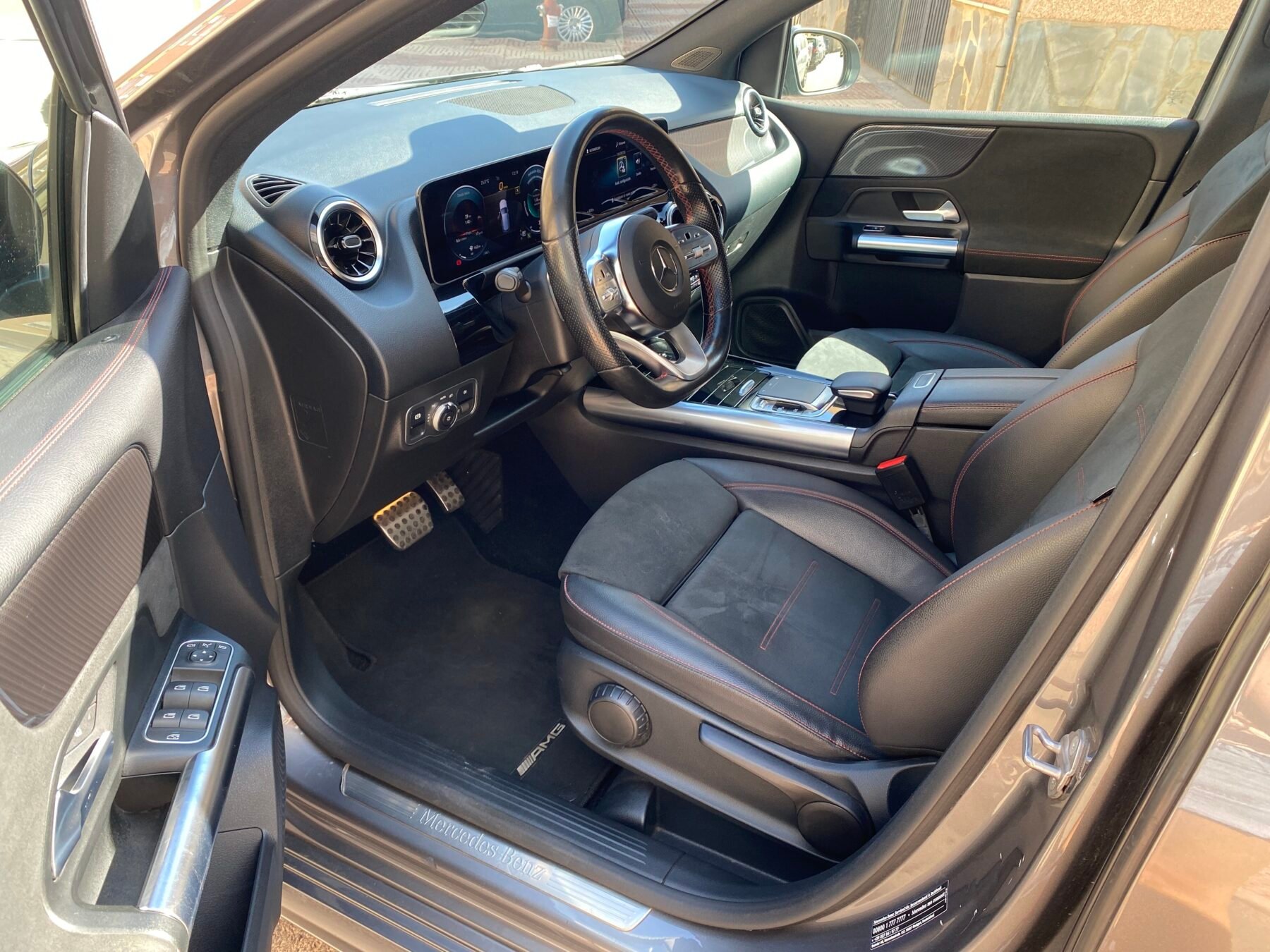 MERCEDES-BENZ CLASE B 180D