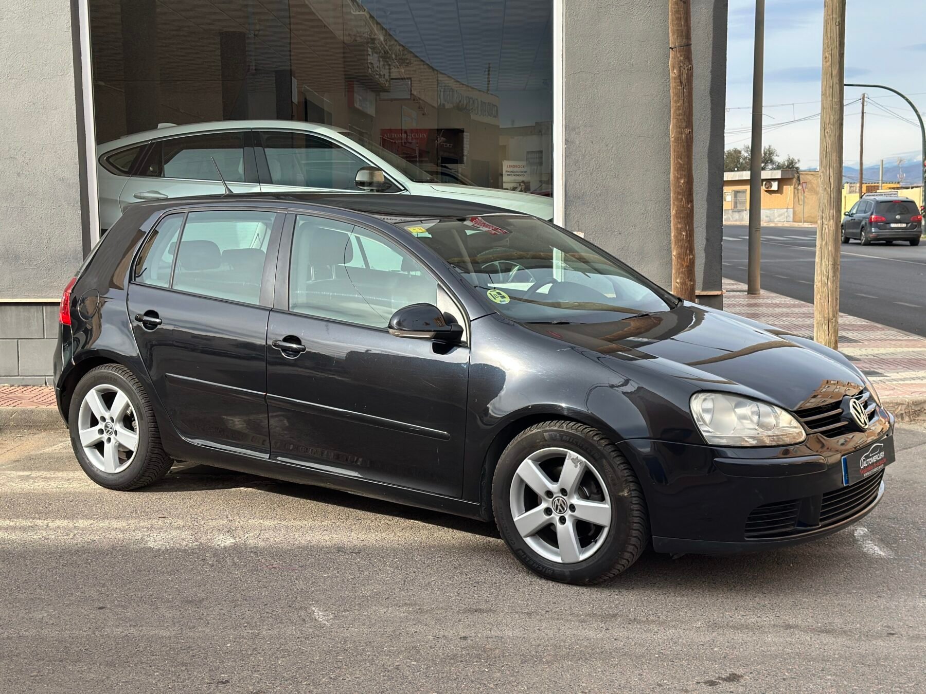 VOLKSWAGEN GOLF V